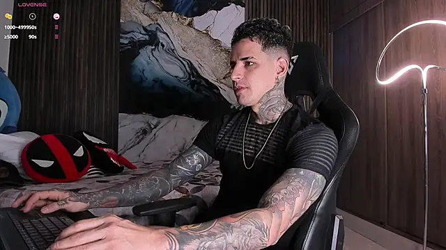 trisstann  online show from March 29, 5:03 pm