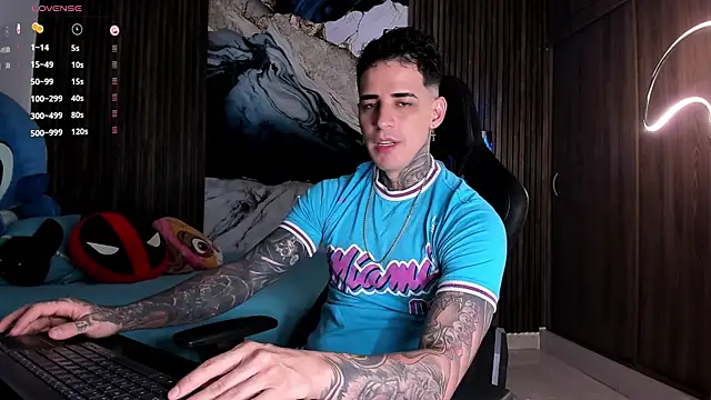 trisstann  online show from April 18, 4:31 pm