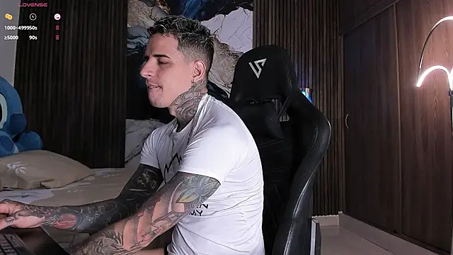 trisstann  online show from March 4, 4:59 pm