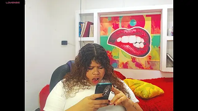 Snapshot of Cloe_r chatting on February 14, 8:53 pm Cloe r online show from February 14, 8:53 pm