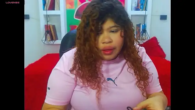 Snapshot of Cloe_r chatting on February 9, 8:51 pm Cloe r online show from February 9, 8:51 pm