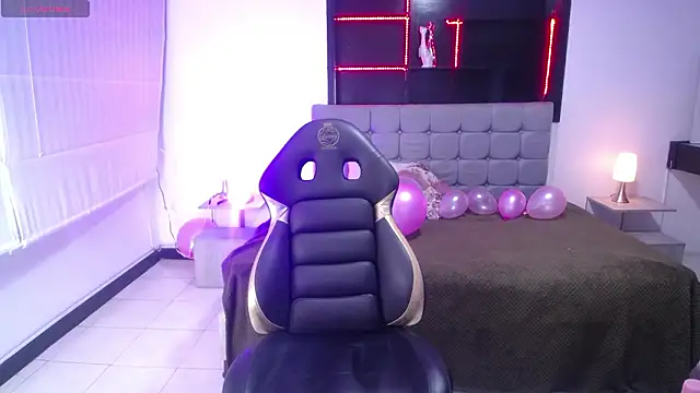 Perla lovely  online show from February 15, 12:26 pm