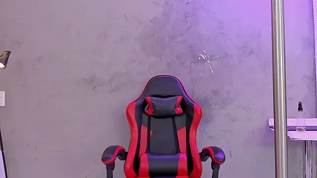 naomi  blair online show from March 7, 3:35 am