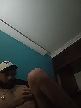 Snapshot of kauzZhomi chatting on February 1, 12:03 pm kauzZhomi online show from February 1, 12:03 pm