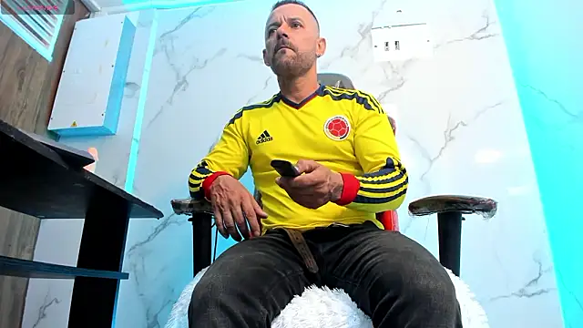 HardenedDad online show from March 4, 7:32 pm