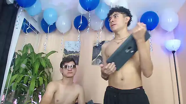 DesiresOfOlympus  online show from March 13, 7:19 pm