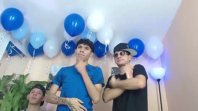 DesiresOfOlympus  online show from March 11, 7:08 pm