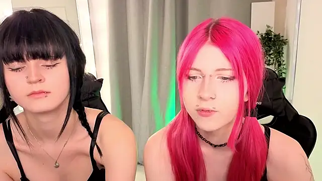 michelewild online show from May 29, 1:28 pm