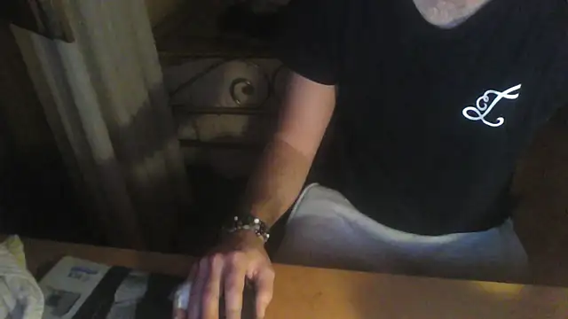 ragazzo200996 online show from February 23, 7:25 pm