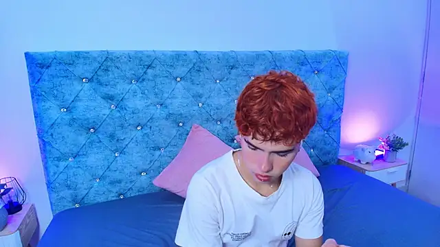 Snapshot of ryan_onFire chatting on February 21, 1:24 pm ryan onFire online show from February 21, 1:24 pm