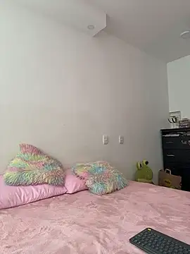 Chel   online show from April 2, 6:36 pm