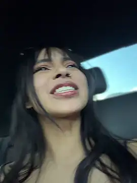Snapshot of Chel__ chatting on June 17, 10:41 pm Chel online show from June 17, 10:41 pm