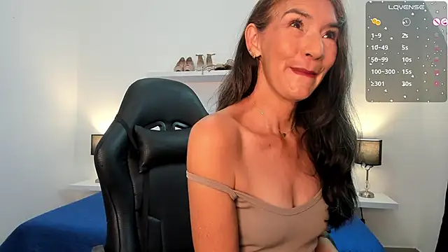 Emma Mendozaa online show from February 9, 12:03 pm