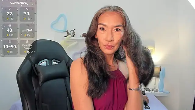 Emma Mendozaa online show from March 17, 11:35 am