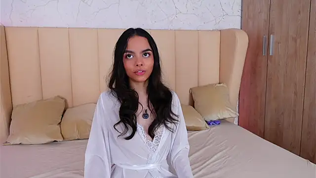 BambiRoses online show from March 29, 5:42 am