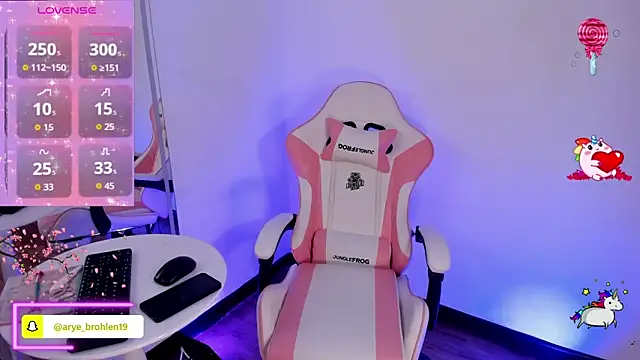 franky 21 online show from April 14, 11:59 am