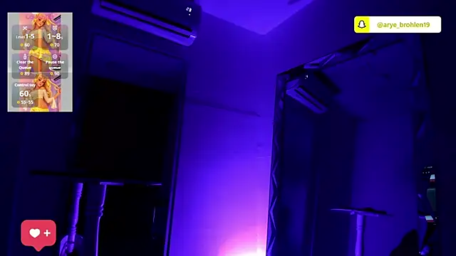 Snapshot of franky_21 chatting on June 9, 7:15 pm franky 21 online show from June 9, 7:15 pm