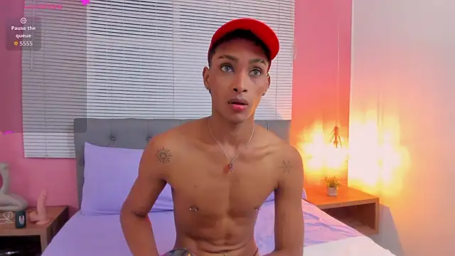 drako18  online show from February 24, 3:29 am