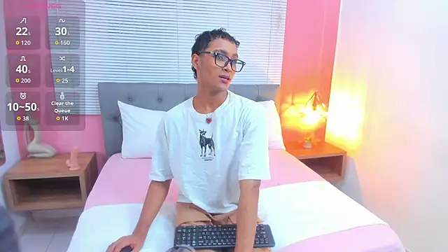 drako18  online show from April 15, 3:34 am