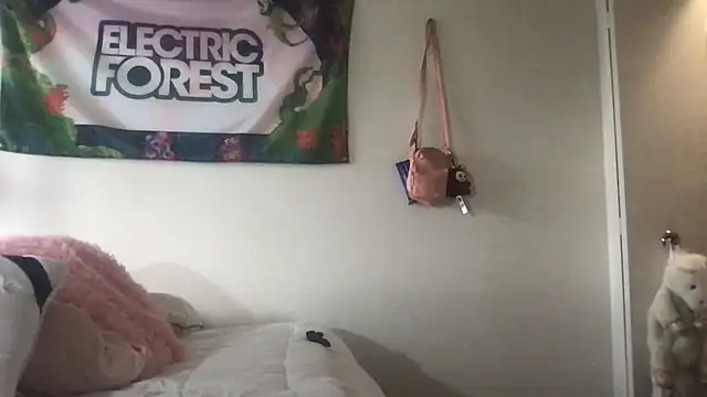 bbq-queen online show from April 10, 10:28 pm