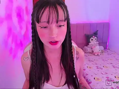 wenn  online show from April 5, 1:01 am