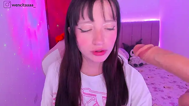 Snapshot of wenn_ chatting on February 17, 12:08 am wenn online show from February 17, 12:08 am