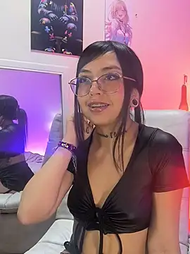 mary luckaysha  online show from June 10, 7:04 pm