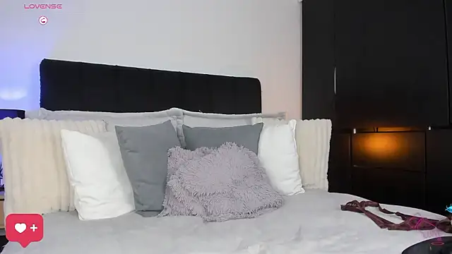 Snapshot of Amarae_ chatting on February 27, 12:55 am Amarae online show from February 27, 12:55 am