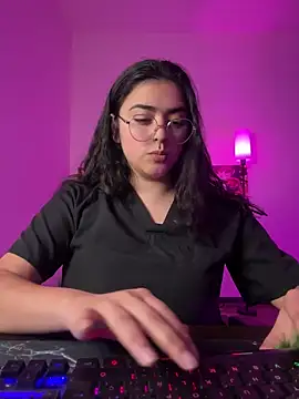 Ales Kitten Live online show from February 19, 9:23 pm