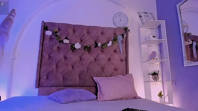 Lia Passion online show from April 9, 4:57 pm