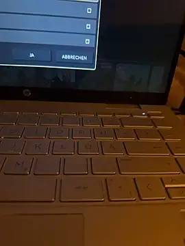 Snapshot of Diggaoder chatting on March 5, 8:38 pm Diggaoder online show from March 5, 8:38 pm