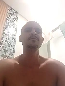 Snapshot of MarkzHam chatting on February 28, 3:50 am MarkzHam online show from February 28, 3:50 am