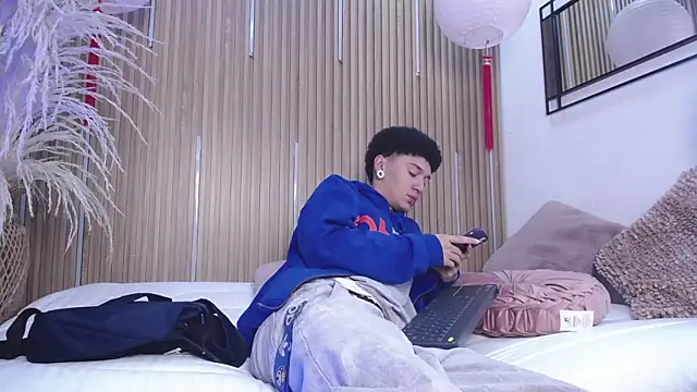 David Banks  online show from March 21, 12:20 pm