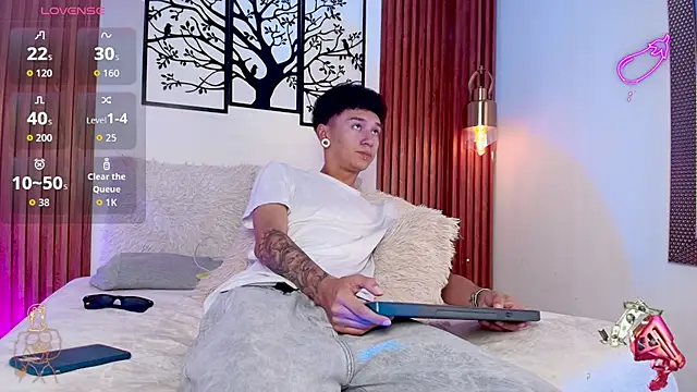 David Banks  online show from March 3, 12:34 pm