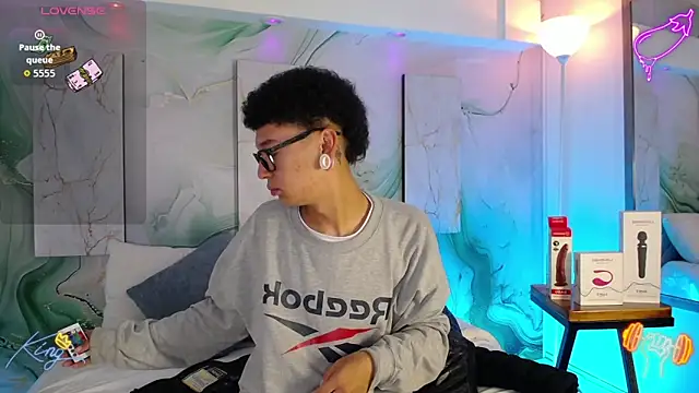 David Banks  online show from April 13, 12:42 pm