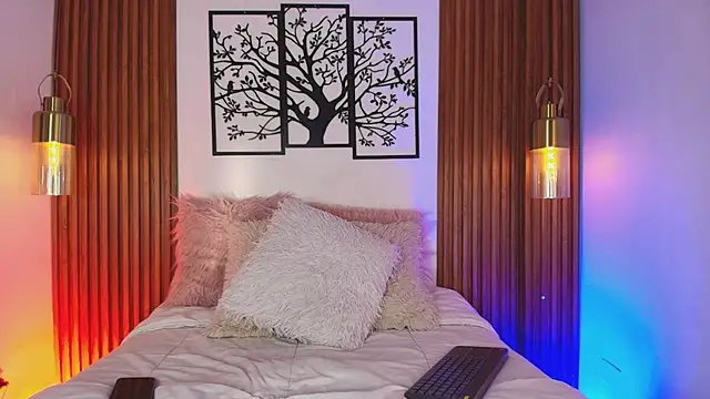 Snapshot of David_Banks_ chatting on February 7, 12:24 pm David Banks online show from February 7, 12:24 pm