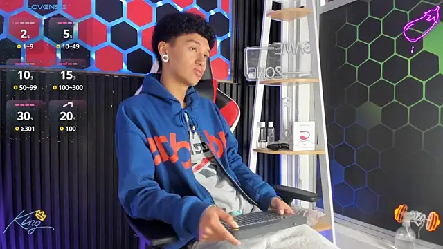 David Banks  online show from April 6, 12:28 pm