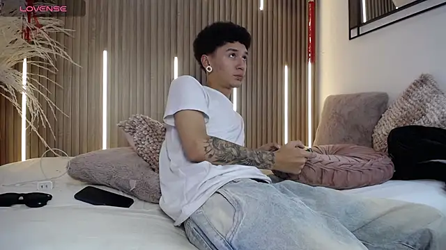 David Banks  online show from March 29, 12:07 pm