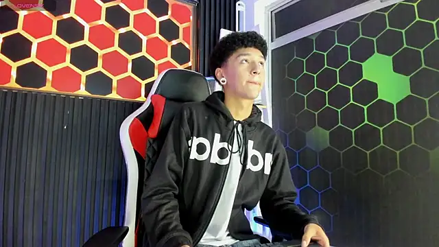 David Banks  online show from April 17, 12:52 pm