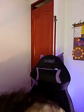 Snapshot of la_venuss chatting on February 25, 12:44 am la venuss online show from February 25, 12:44 am