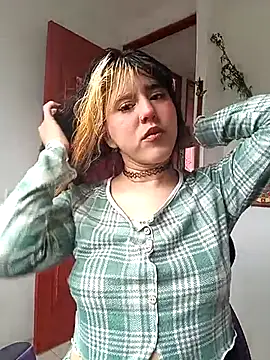 Snapshot of la_venuss chatting on February 21, 2:30 pm la venuss online show from February 21, 2:30 pm