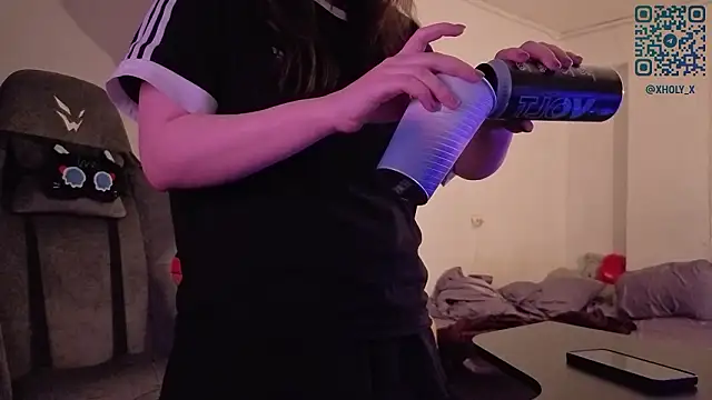 Snapshot of Holy_Kveta chatting on February 18, 3:15 am Holy Kveta online show from February 18, 3:15 am