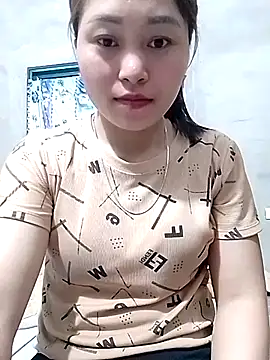 Snapshot of maimai1100 chatting on February 24, 3:51 am maimai1100 online show from February 24, 3:51 am