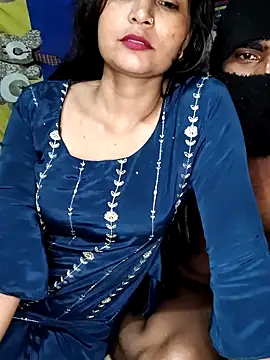 Pritu675 online show from May 15, 7:28 am