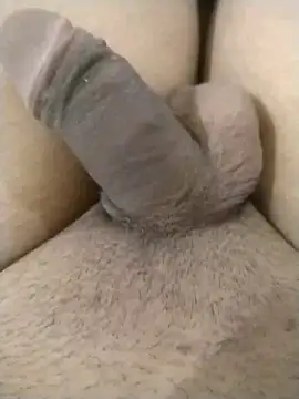 Snapshot of rosz_ chatting on February 24, 11:00 am rosz online show from February 24, 11:00 am