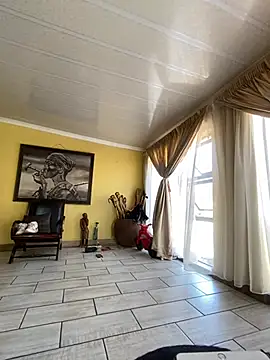 BankssWithTheBenz online show from February 6, 8:10 am