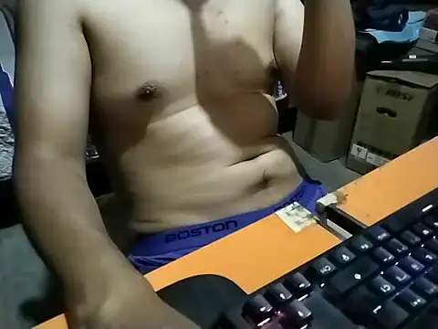 martleandros online show from April 12, 5:22 am