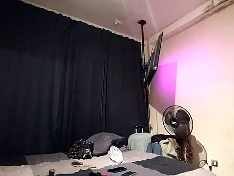 stefita01010 online show from April 24, 4:58 am