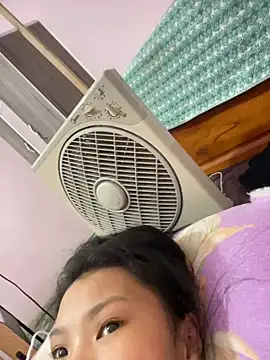 siting00 online show from March 30, 2:40 pm