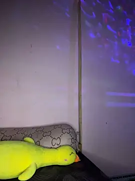 siting00 online show from March 11, 5:07 pm